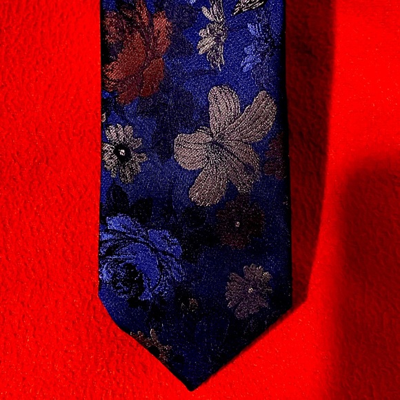 Bar III Beautiful TIES - Picture 3 of 4